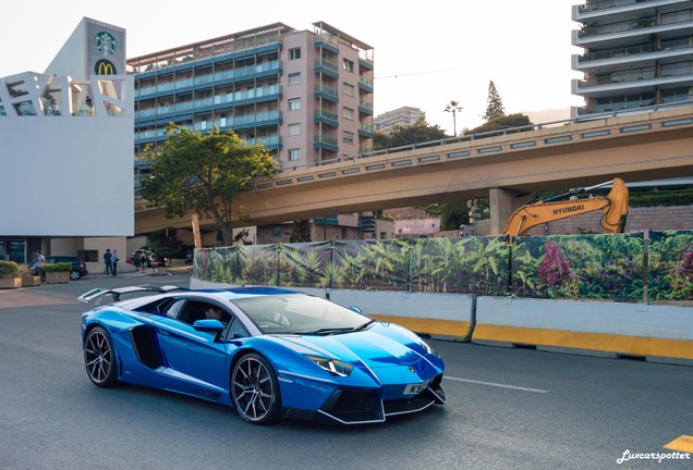 Lamborghini Aventador LP700-4