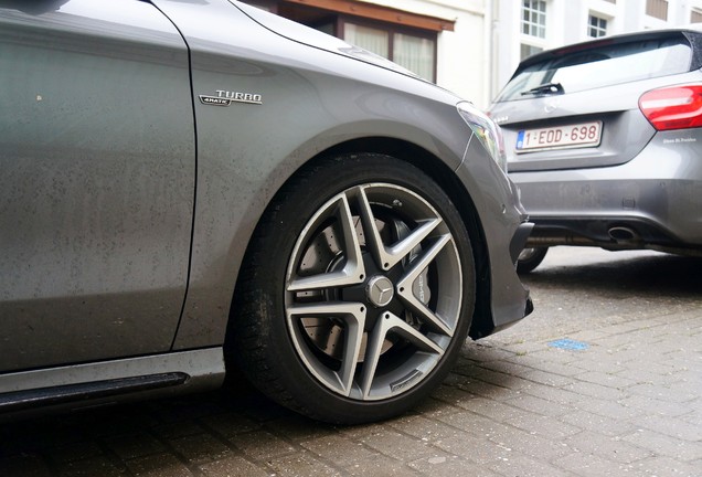 Mercedes-Benz CLA 45 AMG Shooting Brake