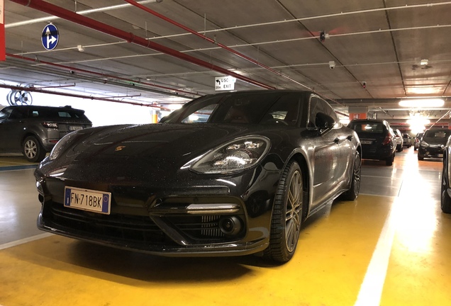 Porsche 971 Panamera Turbo