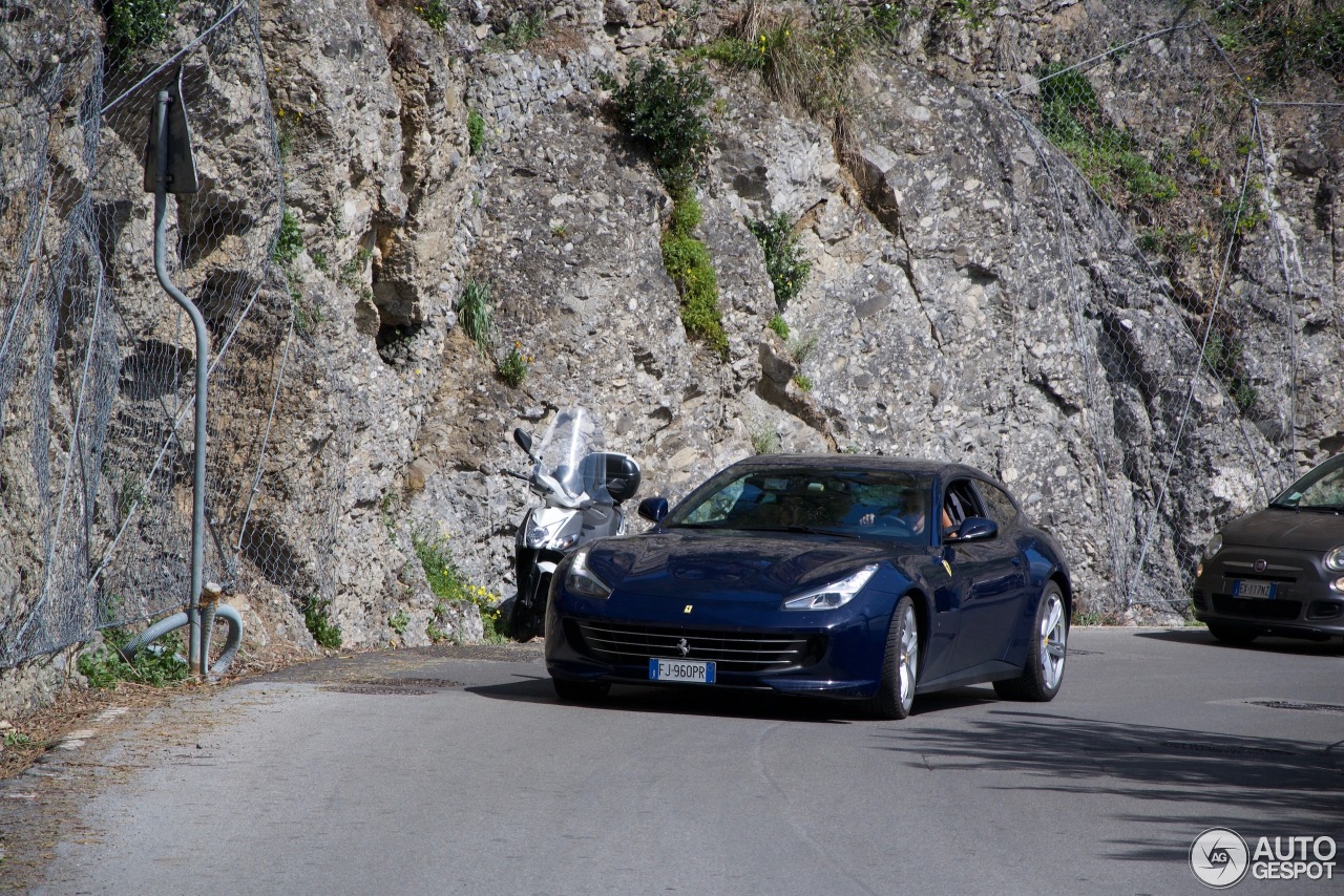 Ferrari GTC4Lusso