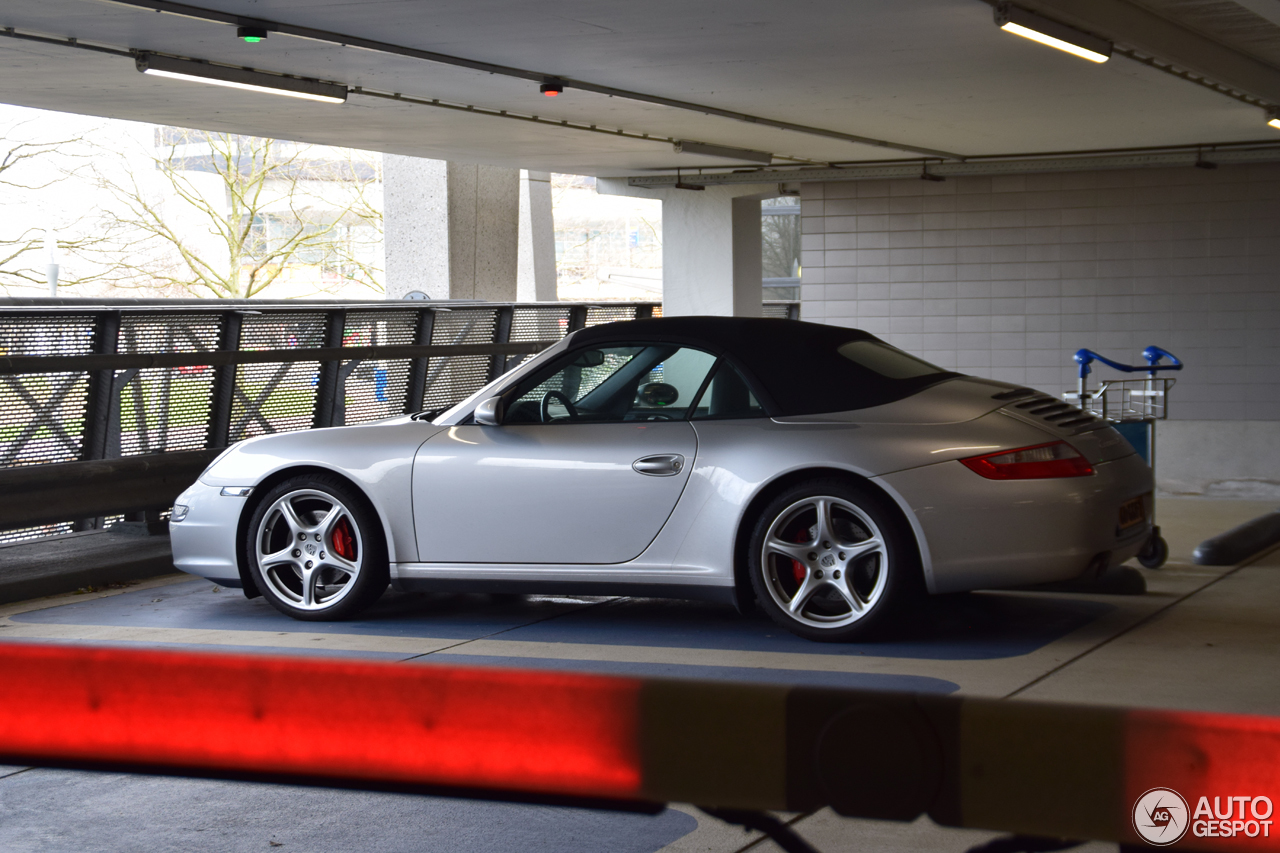 Porsche 997 Carrera 4S Cabriolet MkI