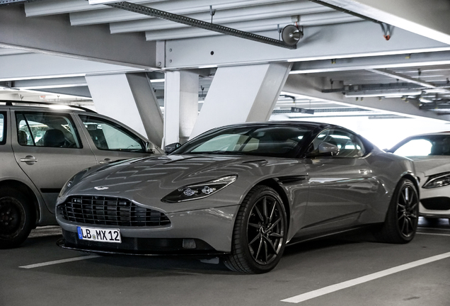 Aston Martin DB11