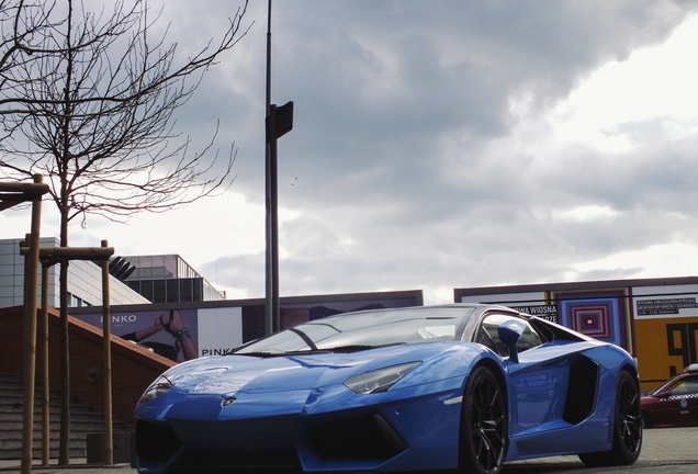 Lamborghini Aventador LP700-4 Roadster