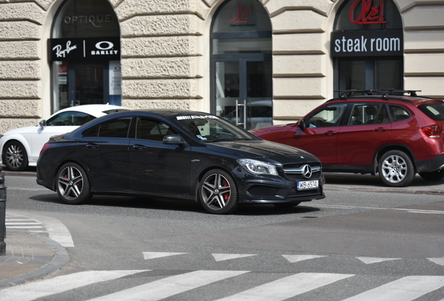 Mercedes-Benz CLA 45 AMG C117