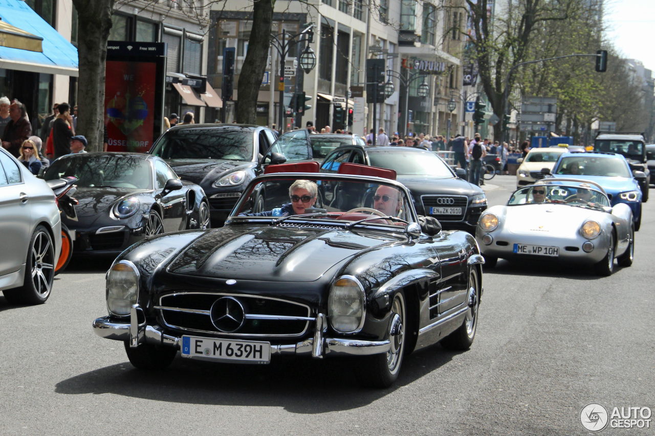 Mercedes-Benz 300SL Roadster