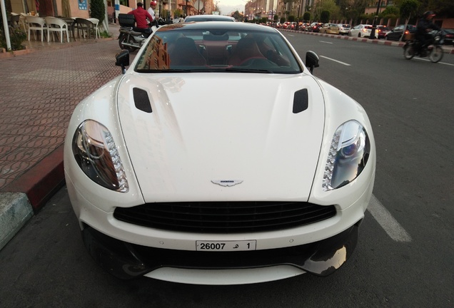 Aston Martin Vanquish 2013