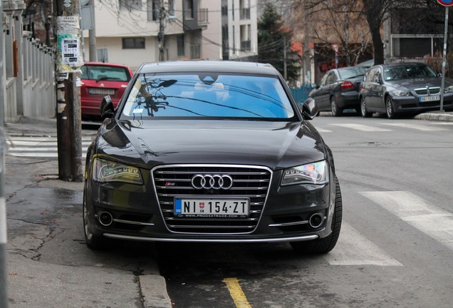 Audi S8 D4