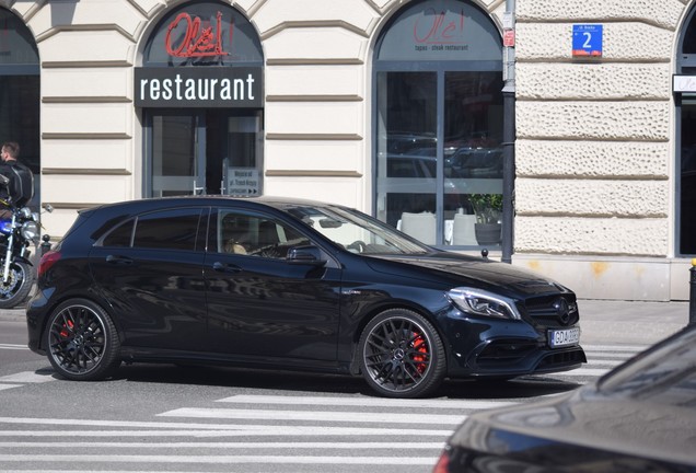 Mercedes-AMG A 45 W176 2015