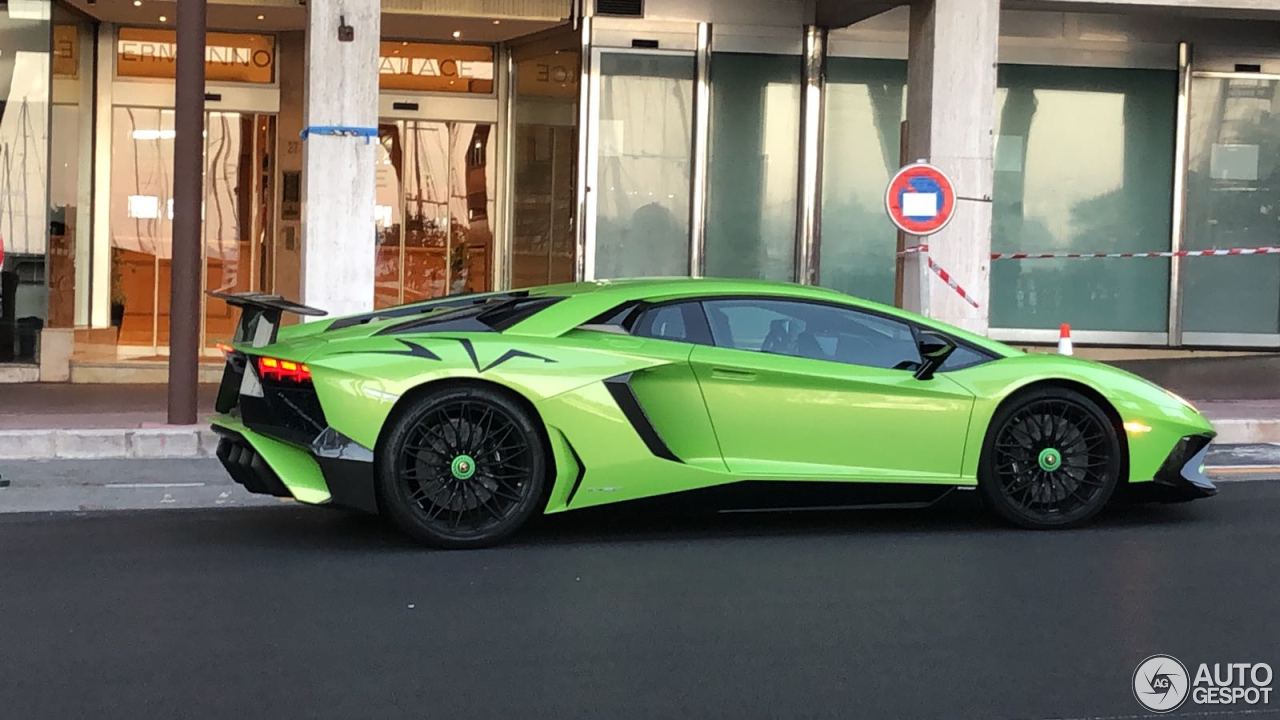 Lamborghini Aventador LP750-4 SuperVeloce