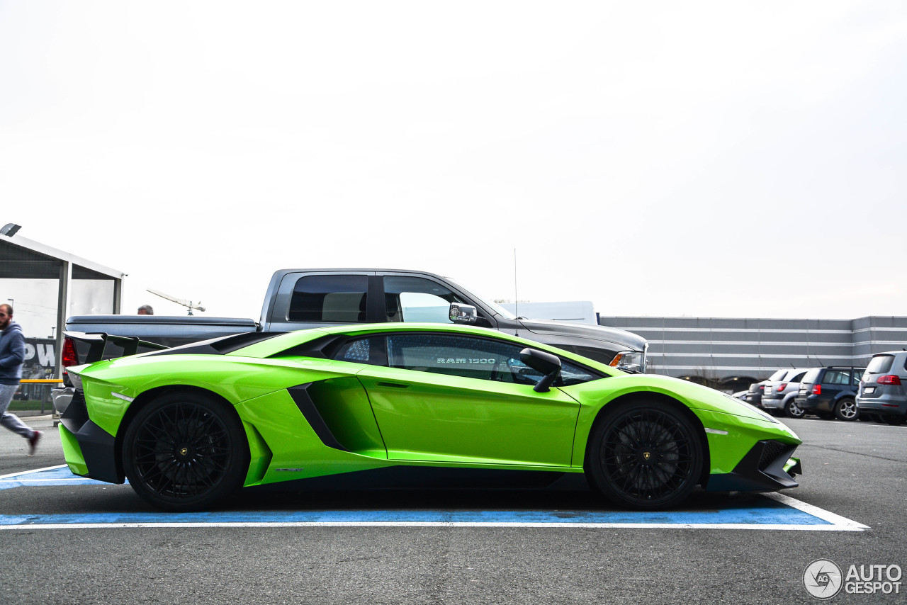 Lamborghini Aventador LP750-4 SuperVeloce