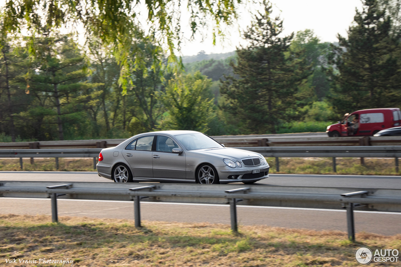 Mercedes-Benz E 55 AMG