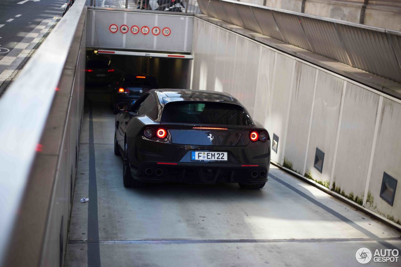 Ferrari GTC4Lusso