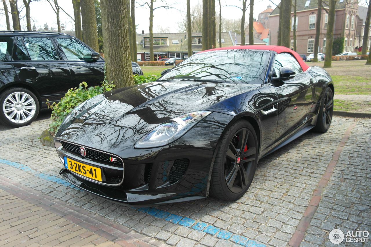 Jaguar F-TYPE S V8 Convertible