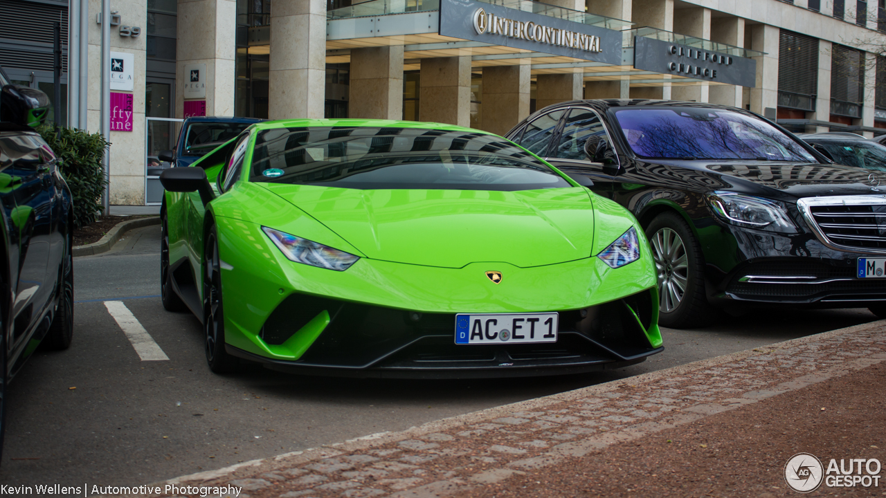 Lamborghini Huracán LP640-4 Performante