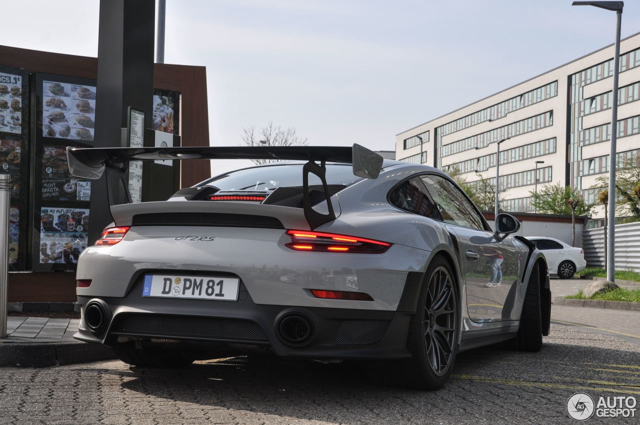 Porsche 991 GT2 RS Weissach Package