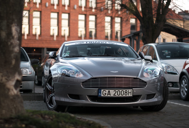 Aston Martin DB9 LM