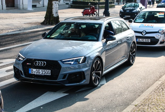 Audi RS4 Avant B9