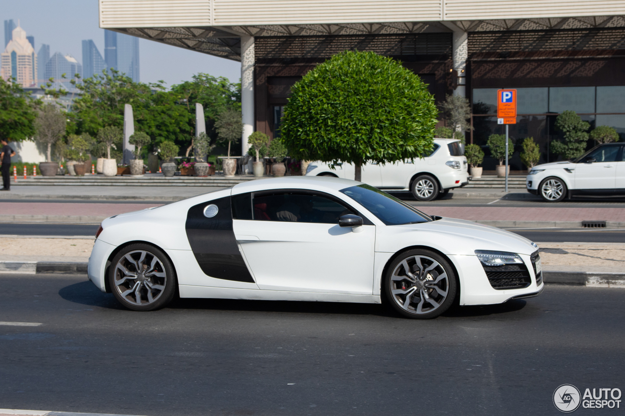 Audi R8 2013