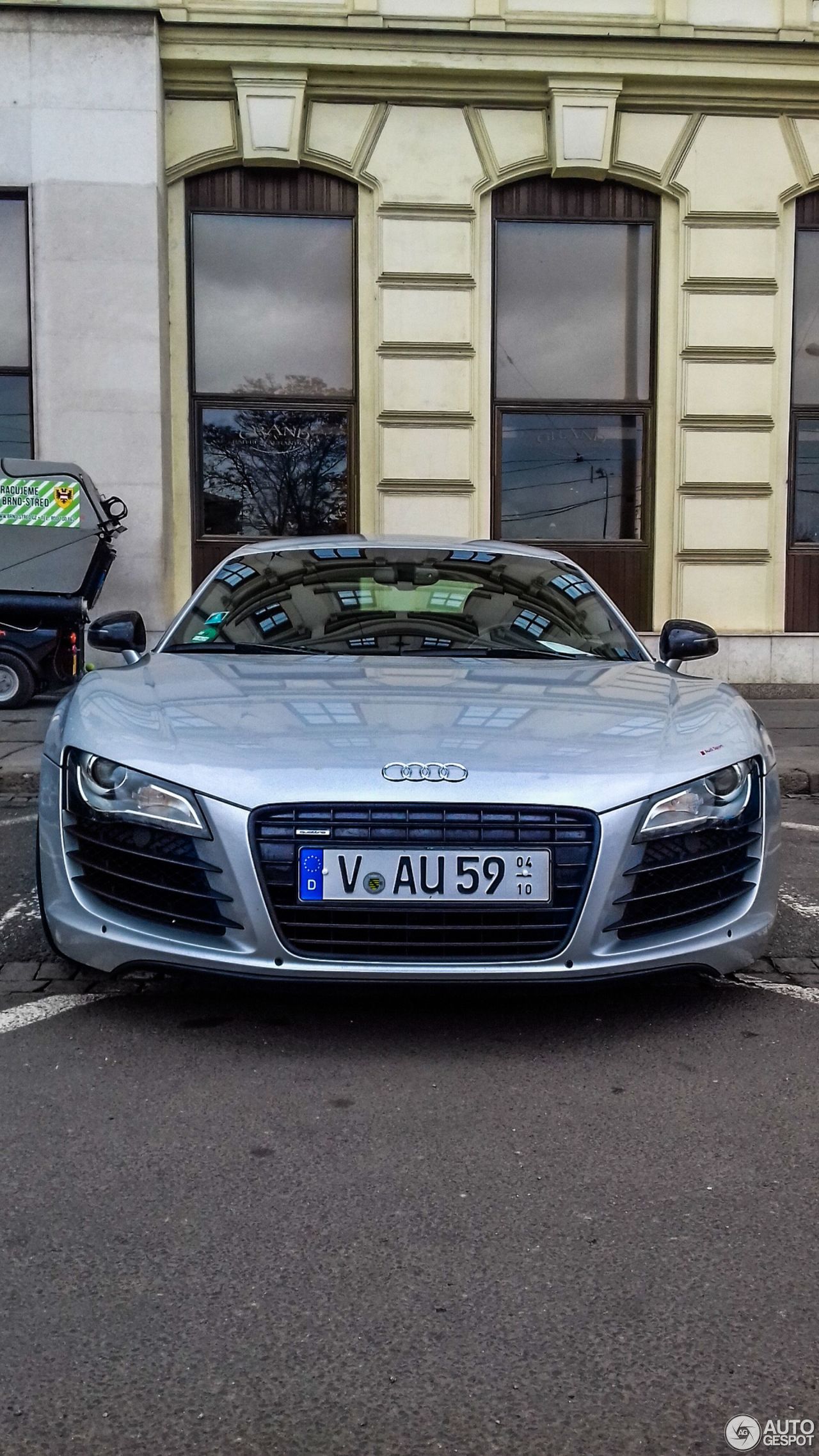 Audi R8