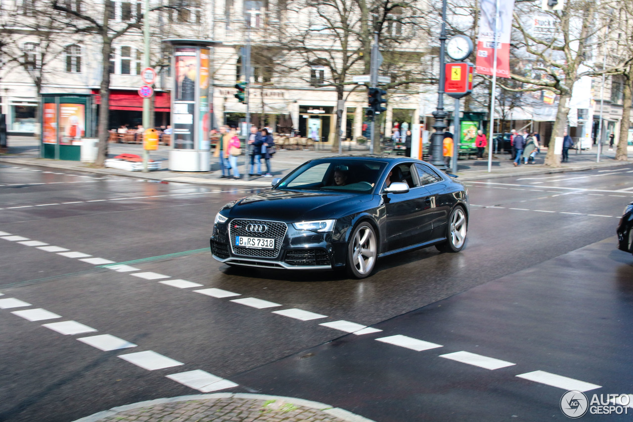 Audi RS5 B8 2012