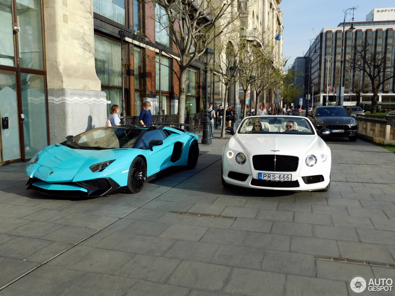 Bentley Continental GTC V8 S