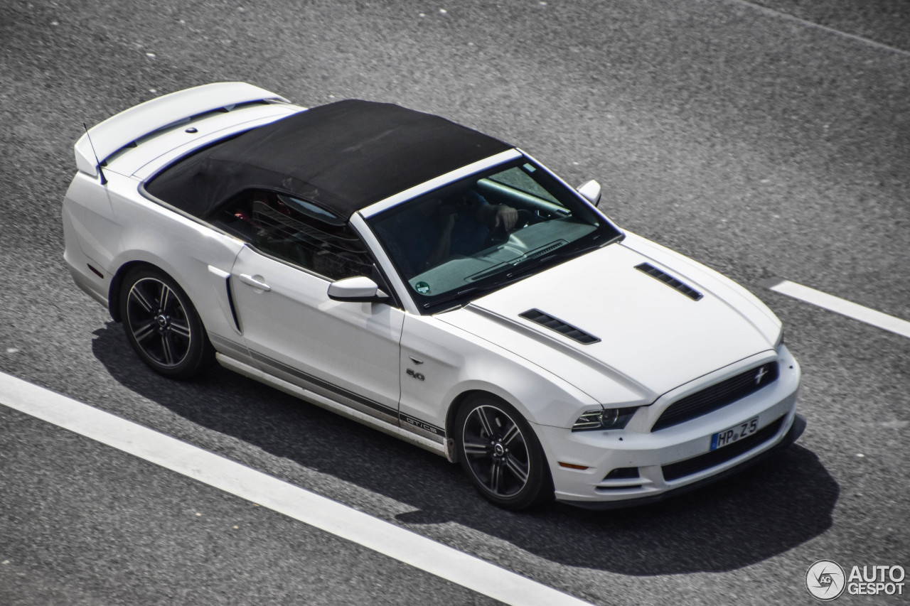 Ford Mustang GT California Special Convertible 2013