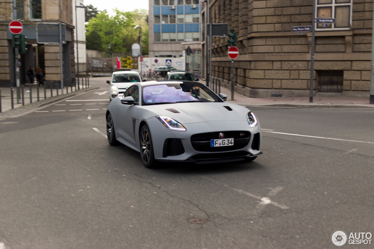 Jaguar F-TYPE SVR Coupé