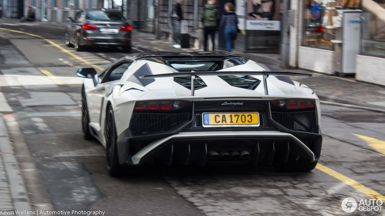 Lamborghini Aventador LP750-4 SuperVeloce Roadster