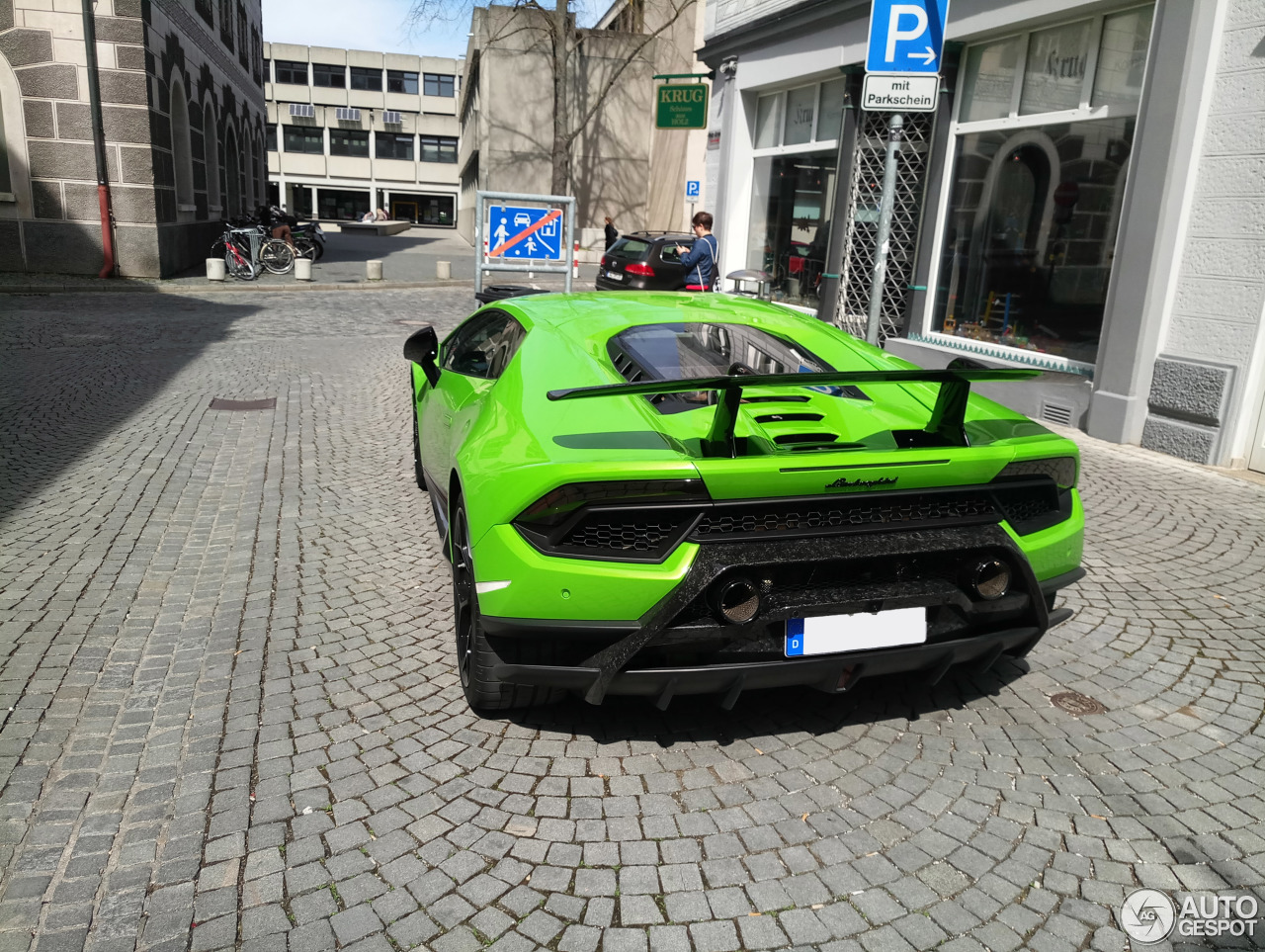 Lamborghini Huracán LP640-4 Performante