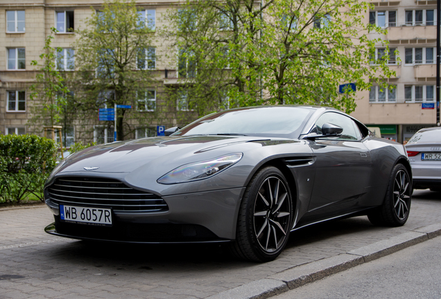 Aston Martin DB11