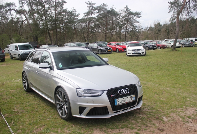 Audi RS4 Avant B8
