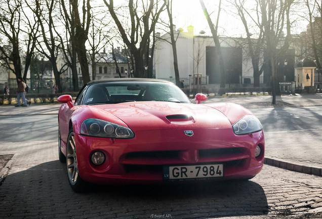 Dodge Viper SRT-10 Roadster 2003