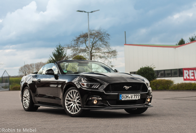 Ford Mustang GT Convertible 2015