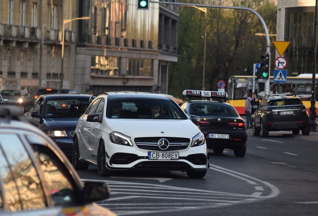 Mercedes-AMG A 45 W176 2015