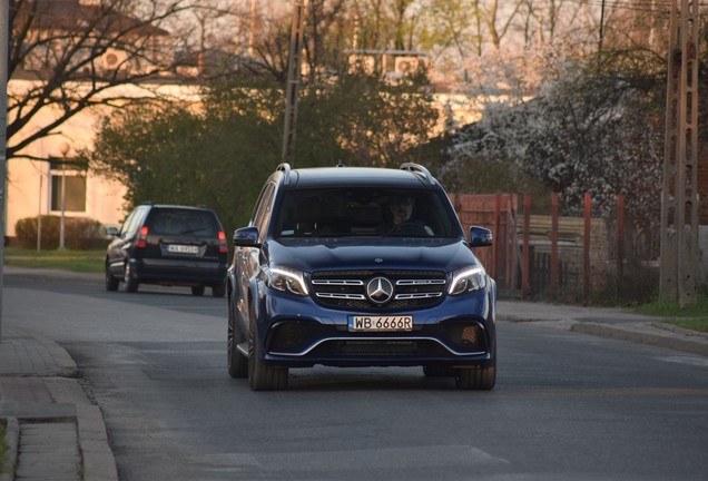 Mercedes-AMG GLS 63 X166