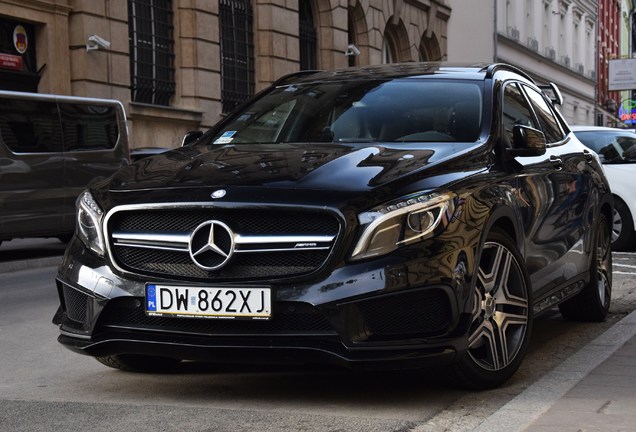 Mercedes-Benz GLA 45 AMG X156