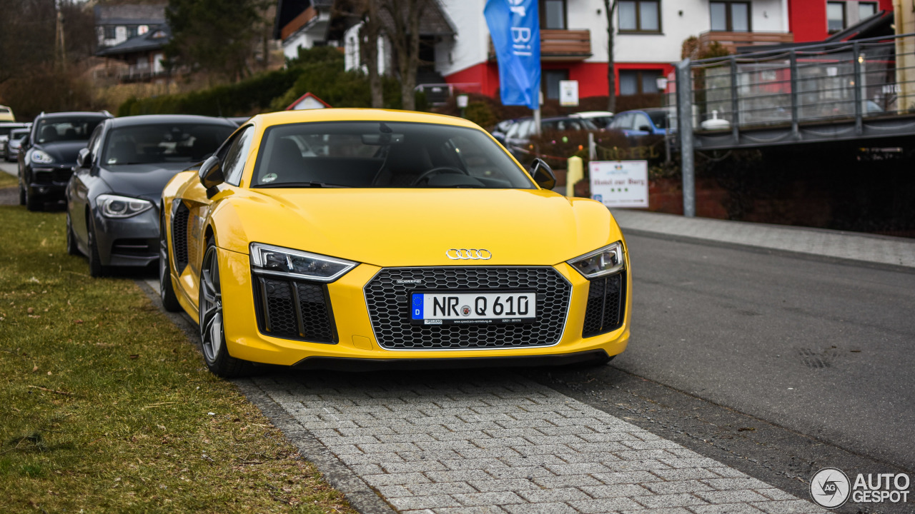 Audi R8 V10 Plus 2015