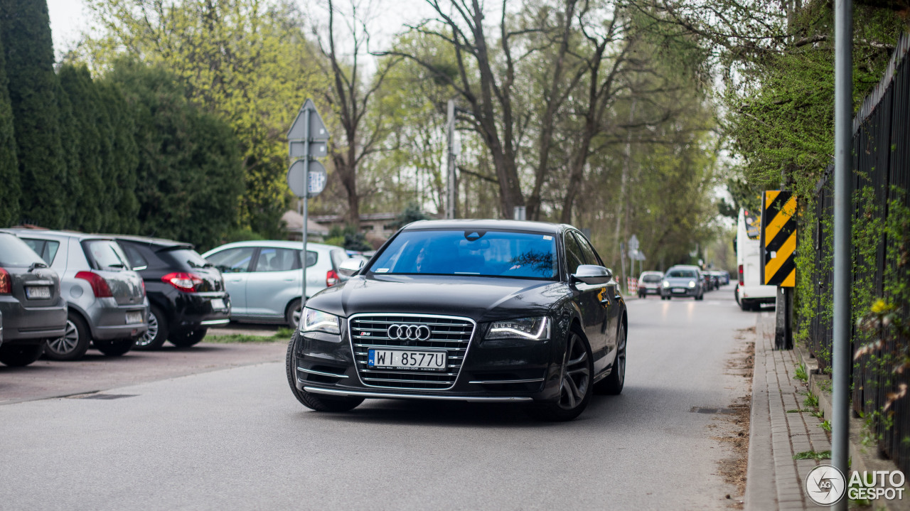 Audi S8 D4