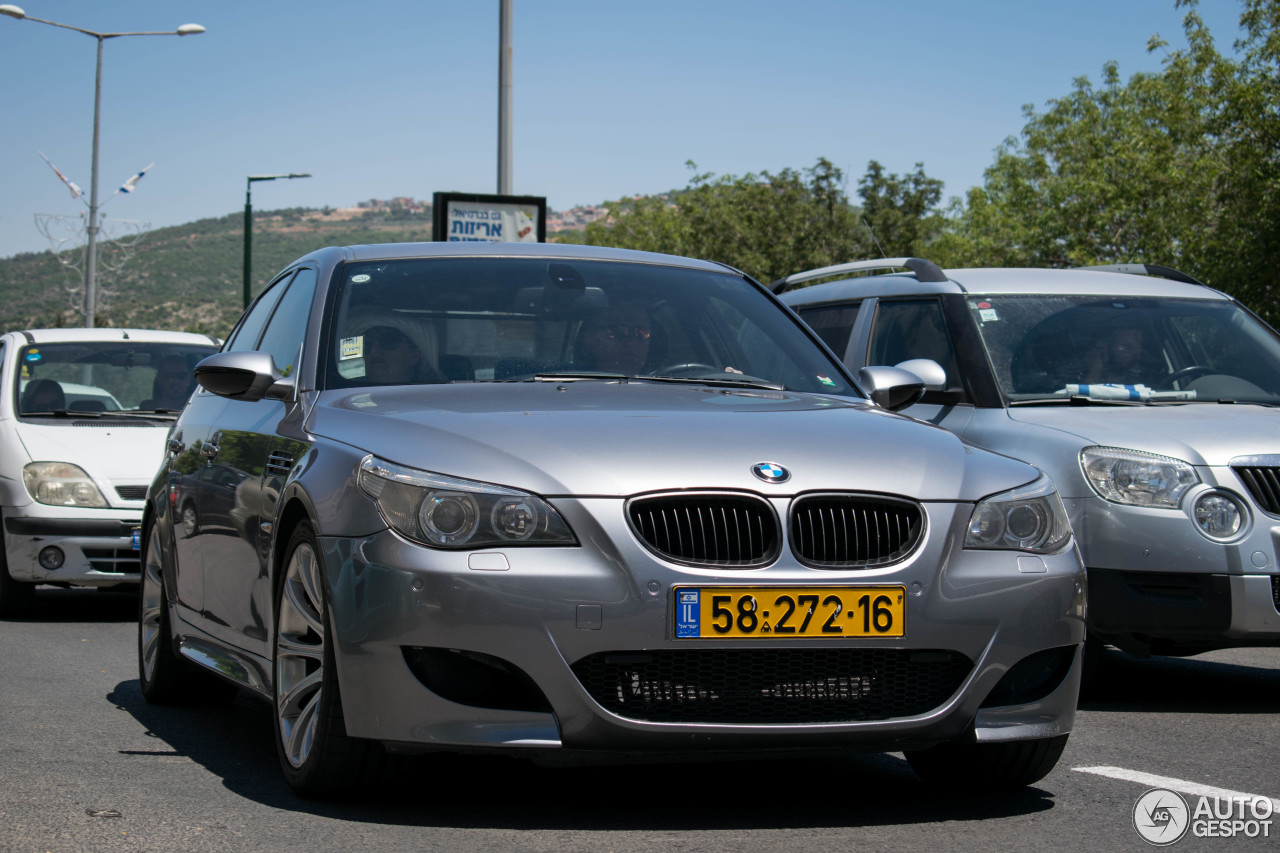 BMW M5 E60 2005