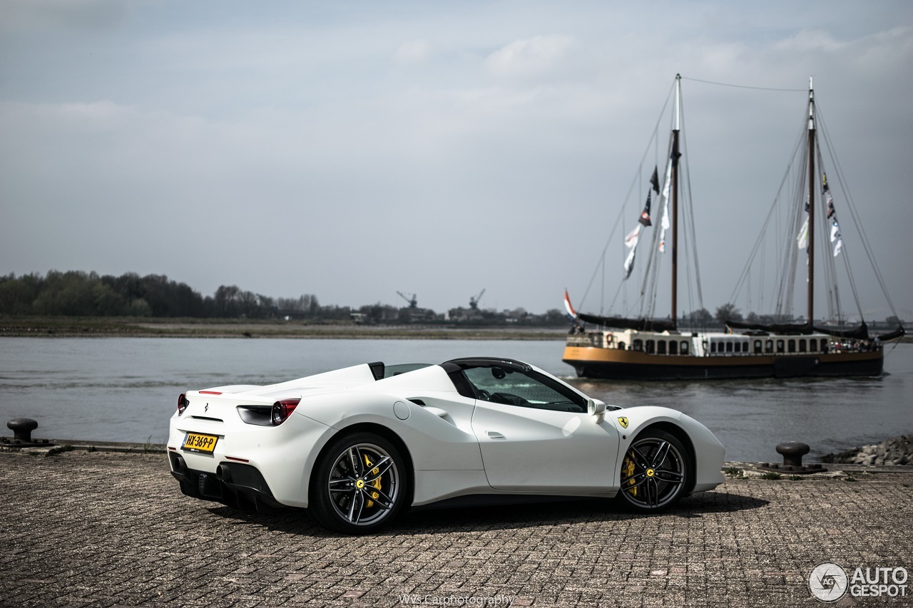 Ferrari 488 Spider