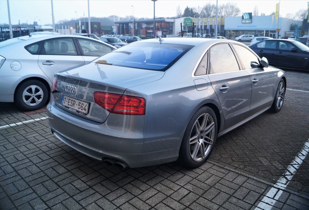 Audi S8 D4