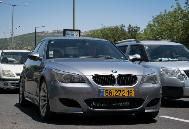 BMW M5 E60 2005