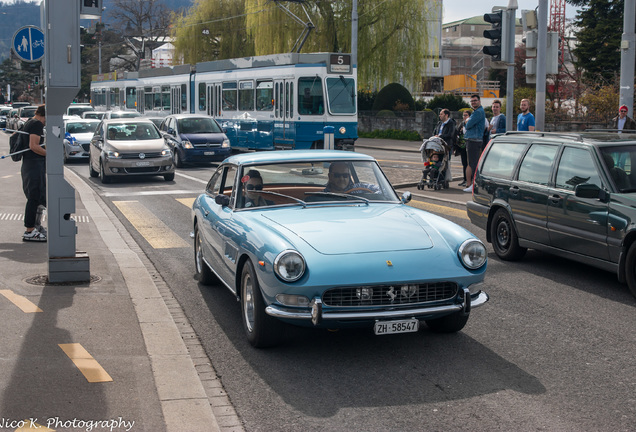 Ferrari 330 GT 2+2 Series II