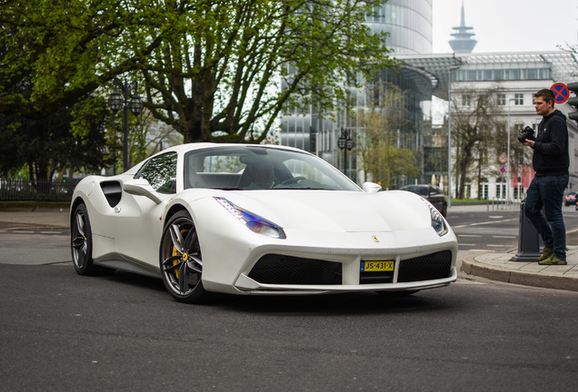 Ferrari 488 Spider