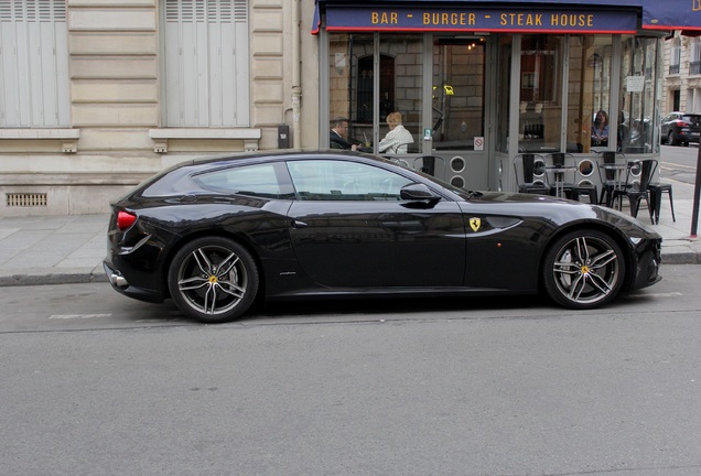 Ferrari FF