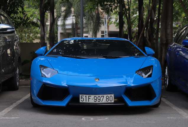 Lamborghini Aventador LP700-4