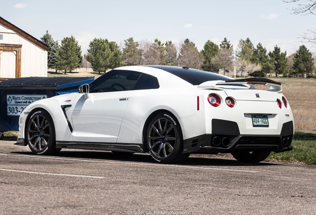 Nissan GT-R