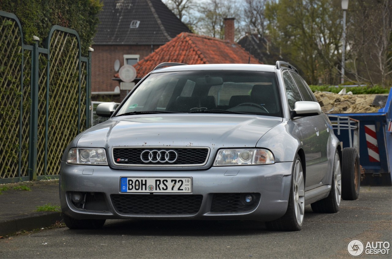 Audi RS4 Avant B5