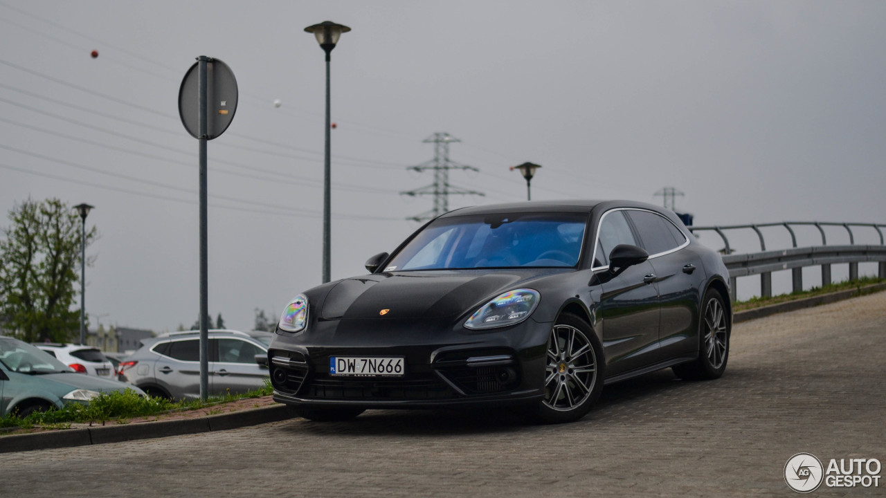 Porsche 971 Panamera Turbo Sport Turismo