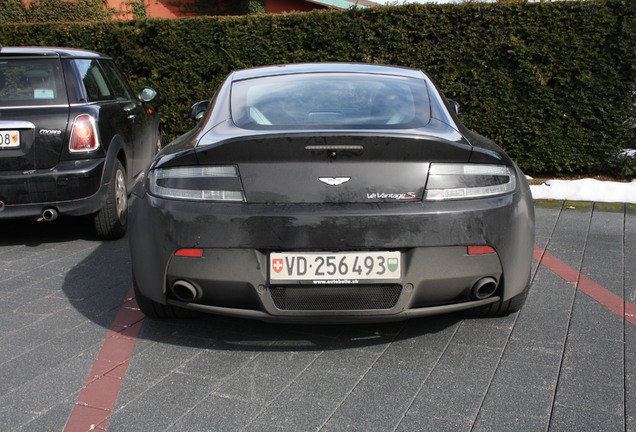 Aston Martin V12 Vantage S